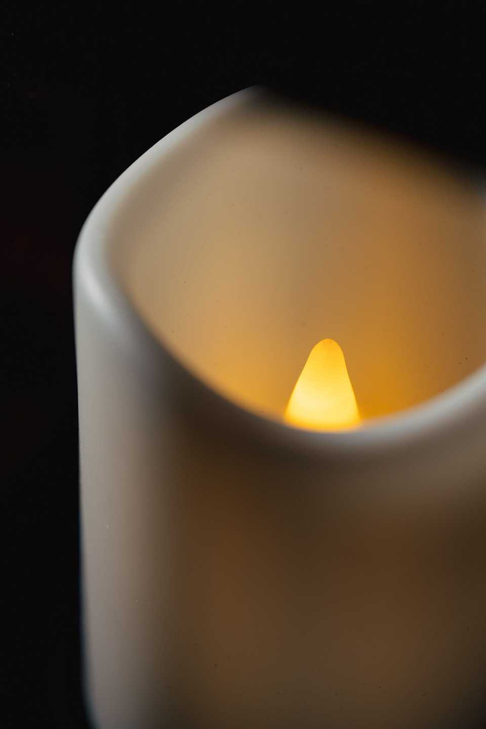top detail of flameless candle