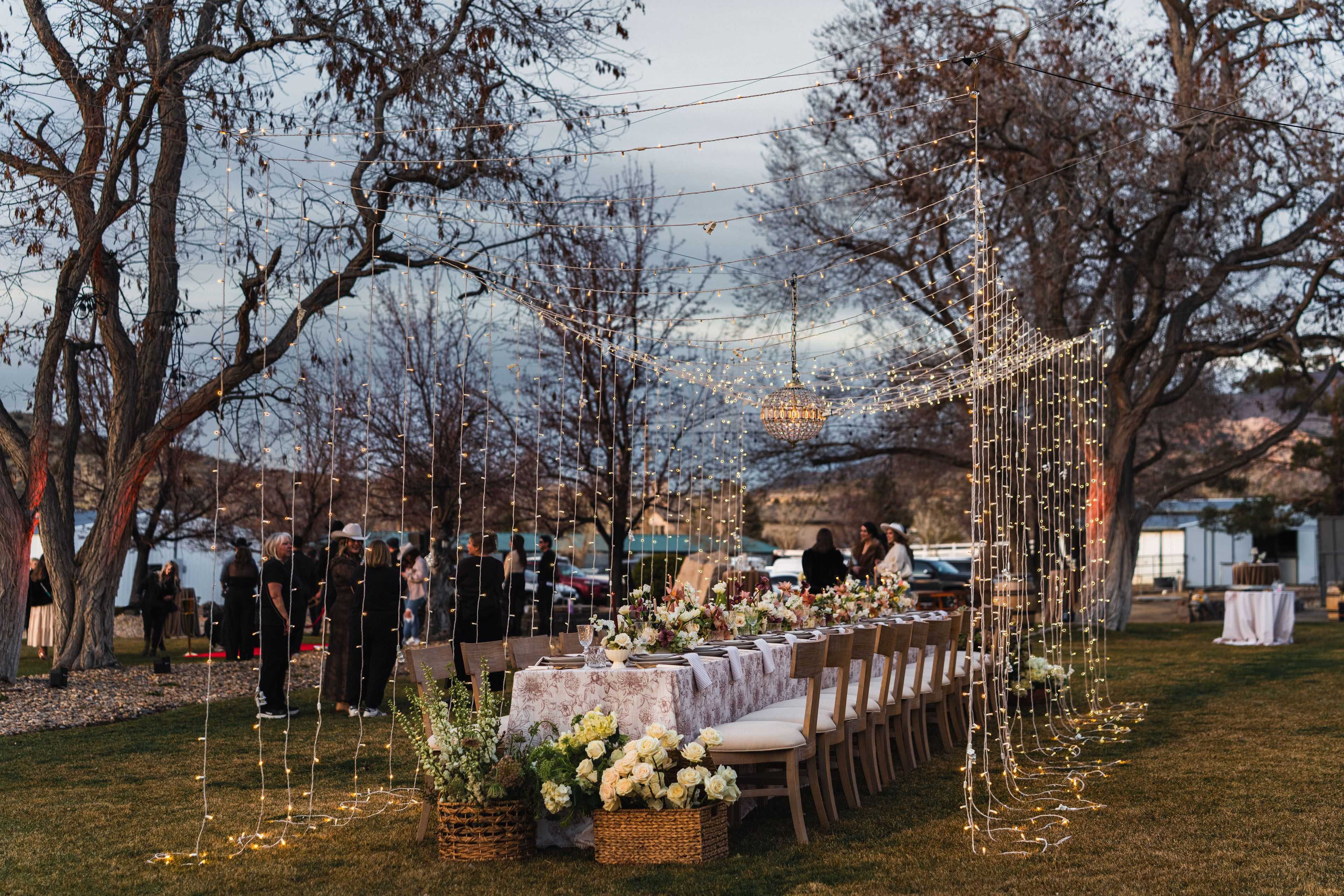 wedding table with mini light tunnel