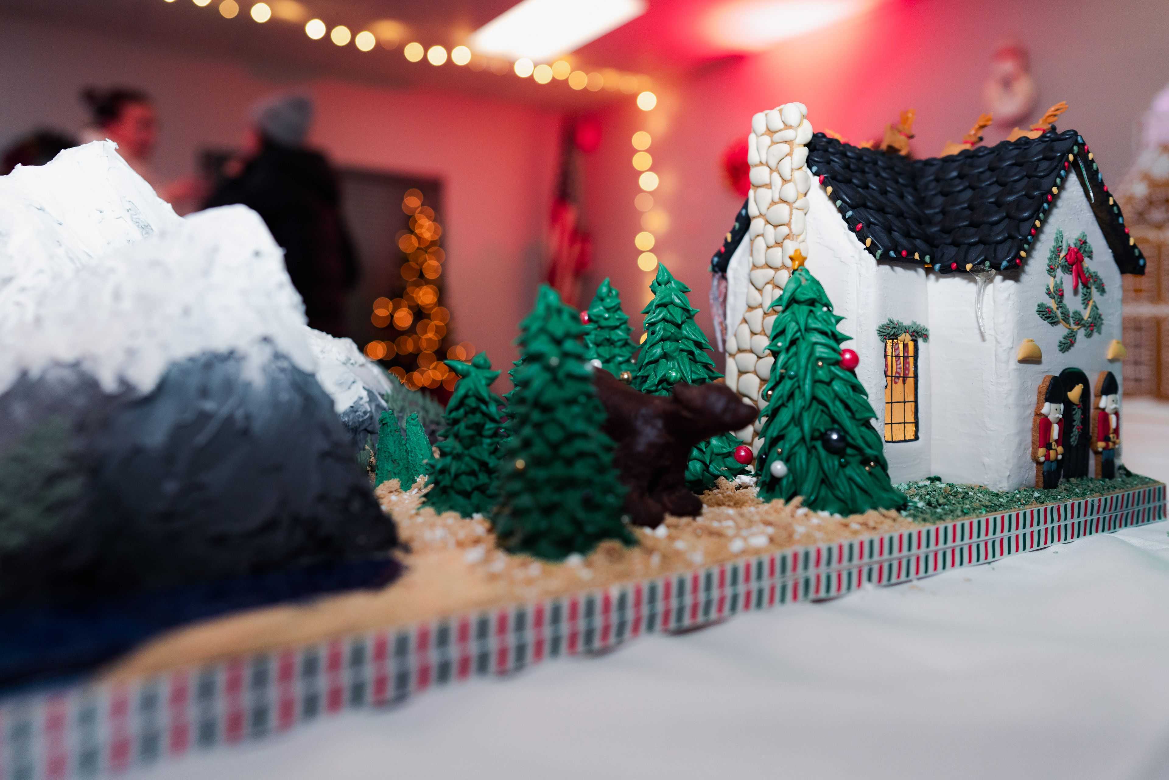 Christmas lighting in the gingerbread room